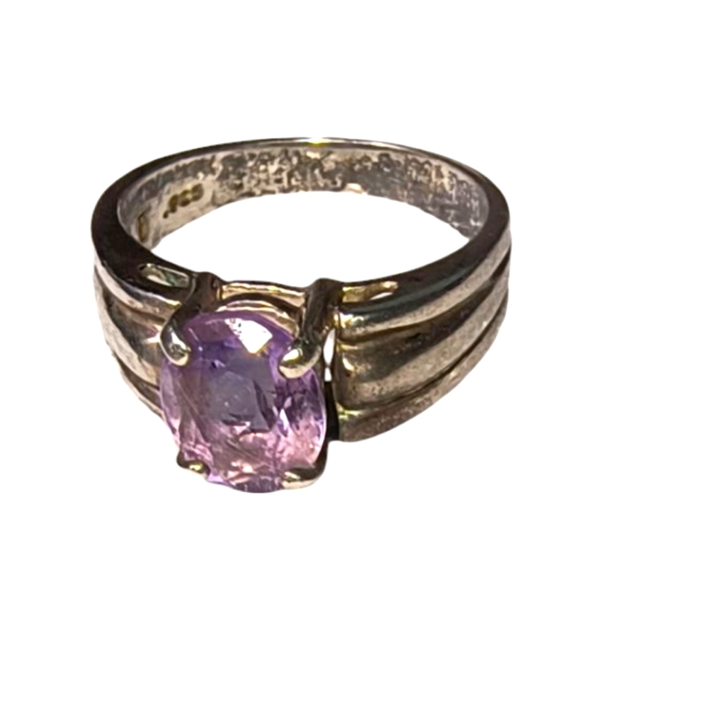 Vintage Amethyst And Sterling Silver Art Deco Solitaire Ring